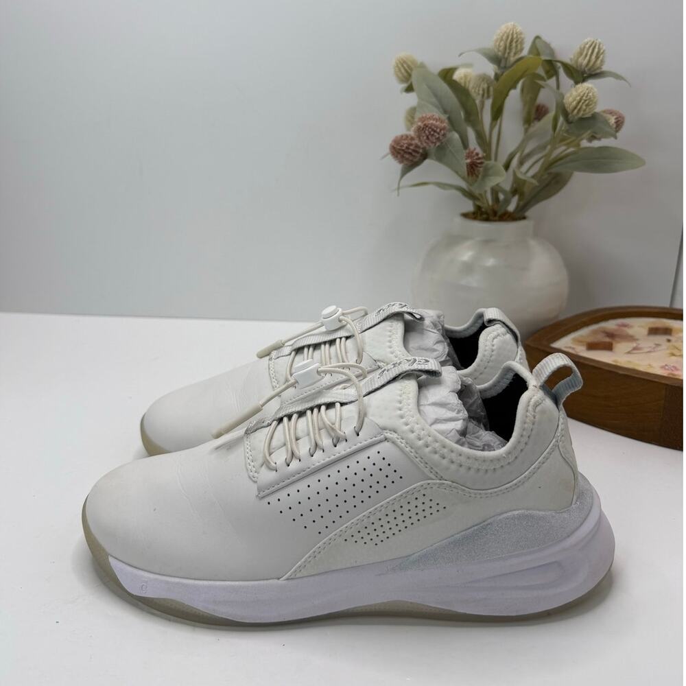 Clove Classic Nursing Sneaker Brilliant White Women 7 Healthcare
